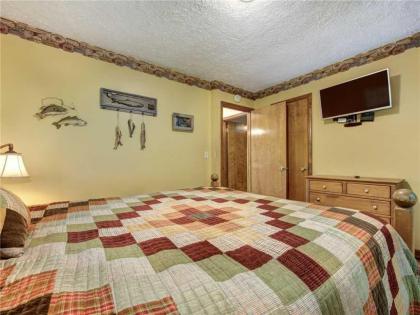 Mountain Charm 3 Bedrooms Sleeps 6 Private Wood Fireplace Pool Table - image 9