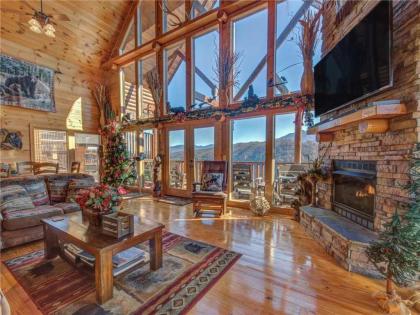 Bear's Eye View 4 Bedrooms Sleeps 14 Home Theater Gaming Hot Tub - image 11