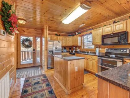 Bear's Eye View 4 Bedrooms Sleeps 14 Home Theater Gaming Hot Tub - image 14