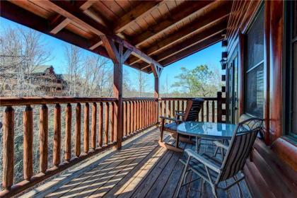Old Hickory Lodge 4 Bedrooms Sleeps 18 WiFi Theater Room Hot Tub - image 4