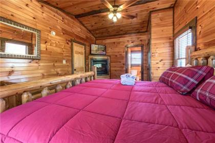Old Hickory Lodge 4 Bedrooms Sleeps 18 WiFi Theater Room Hot Tub - image 5