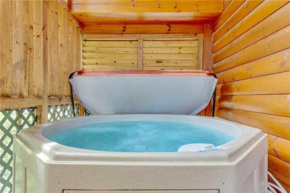 Gentle Ben’s Den 4 Bedrooms Pool Access Air Hockey WiFi Sleeps 12 - image 13