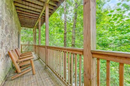 Gentle Ben’s Den 4 Bedrooms Pool Access Air Hockey WiFi Sleeps 12 - image 2