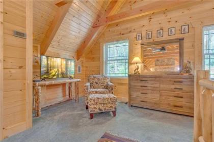 Lone Wolf Lodge 3 Bedrooms Mountain View Pool Access WiFi Sleeps 10 - image 16