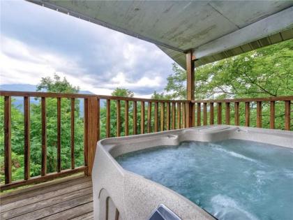 LeConte View 1 1 Bedroom Fireplace Hot Tub Grill Pool Table Sleeps 2 - image 1