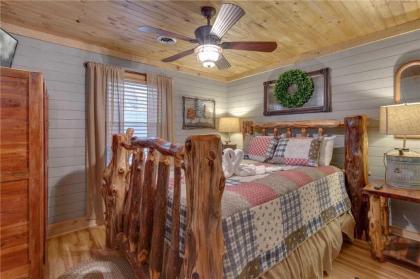 Swiss Bear Haus 4 Bedrooms Hot Tub Pool Access Sleeps 12 - image 15