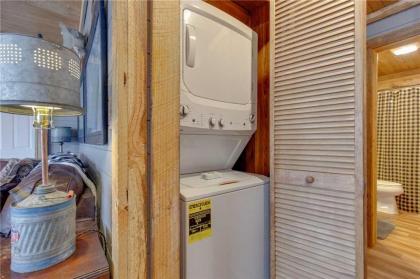 Swiss Bear Haus 4 Bedrooms Hot Tub Pool Access Sleeps 12 - image 18