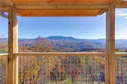 Great Smoky Lodge 7 BR New Construction Pets WiFi Hot Tub Sleeps 20 - image 12