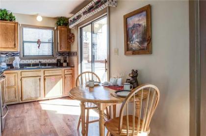 God's View 2 Bedrooms Pet Friendly Mountain View Hot Tub Sleeps 4 - image 20