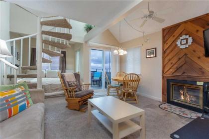 Tennessee Sunshine 1 Bedroom Fireplace WiFi Pool Access Sleeps 6 Tennessee