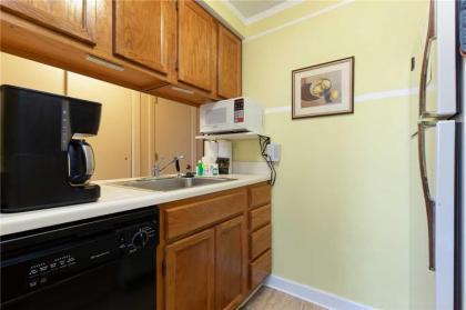 Tennessee Sunshine 1 Bedroom Fireplace WiFi Pool Access Sleeps 6 - image 5