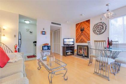 A Tennessee Joy 1 Bedroom Indoor Pool WiFi Fireplace Sleeps 2 - image 5