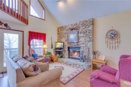Bear Trails 2 Bedrooms Pool Access Fireplace Hot Tub WiFi Sleeps 6 - image 12
