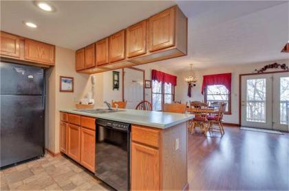 Bear Trails 2 Bedrooms Pool Access Fireplace Hot Tub WiFi Sleeps 6 - image 20