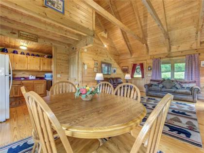 Bear Tracks 2 Bedrooms Hot Tub Fireplace WiFi Jetted Tub Sleeps 6 - image 12