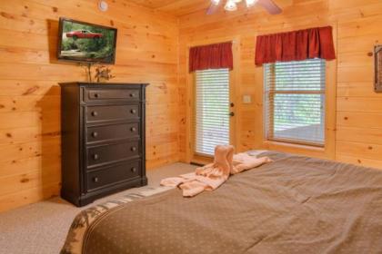 Peyton's Hideaway 3 Bedrooms Sleeps 10 Yard Hot Tub Pet Friendly WiFi - image 10