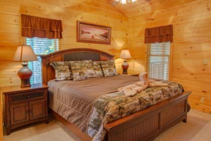Peyton's Hideaway 3 Bedrooms Sleeps 10 Yard Hot Tub Pet Friendly WiFi - image 18