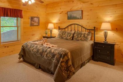Peyton's Hideaway 3 Bedrooms Sleeps 10 Yard Hot Tub Pet Friendly WiFi - image 2