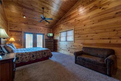 Mountain View Lodge 8 BR Hot Tub Pool Table Theater Room Sleeps 24 - image 19
