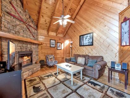Irish Blessings 1 Bedroom Sleeps 6 Hot Tub Jacuzzi Wood Fireplace Tennessee