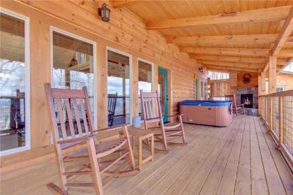Back to Nature 2 Bedroom Fireplace Hot Tub WiFi Pet Friendly Sleeps 6 - image 16