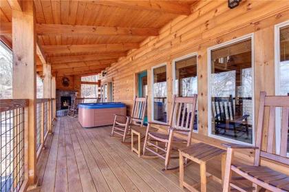 Lasting Impressions 3 Bedroom Hot Tub Fireplace Pets WiFi Sleeps 12 - image 2