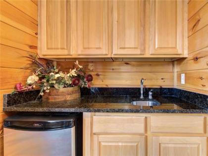 Destiny's Heavenly View 5 Bedrooms Sleeps 16 Pet Friendly Hot Tub Pool Table - image 15