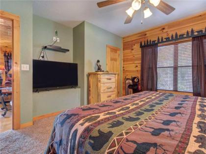 Destiny's Heavenly View 5 Bedrooms Sleeps 16 Pet Friendly Hot Tub Pool Table - image 18