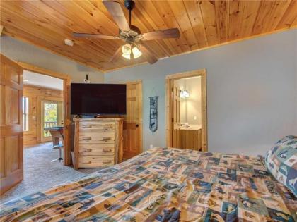 Destiny's Heavenly View 5 Bedrooms Sleeps 16 Pet Friendly Hot Tub Pool Table - image 19