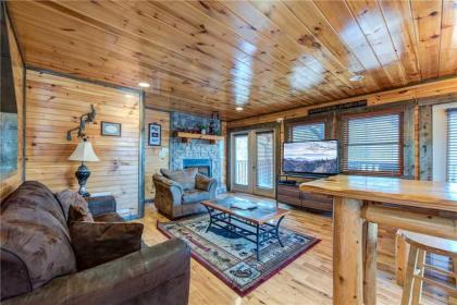 Celebration Lodge 4 Bedrooms Sleeps 18 Pool table Hot tub Tennessee