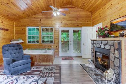Cuddles 1 Bedroom Studio Walk to Downtown and Hiking Trails! - image 10