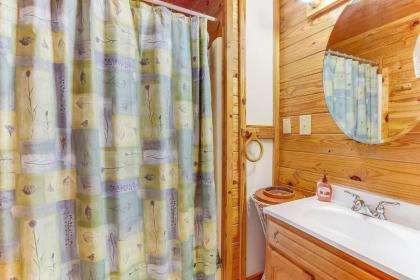 Cuddles 1 Bedroom Studio Walk to Downtown and Hiking Trails! - image 8