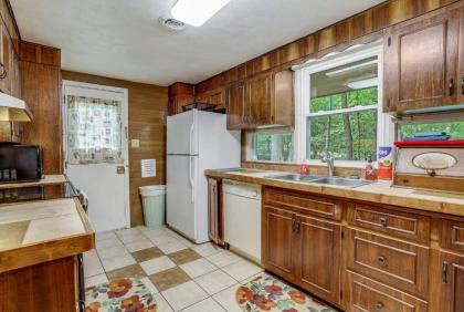 Shady Woods Cabin - image 14