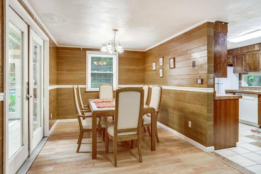 Shady Woods Cabin - image 5