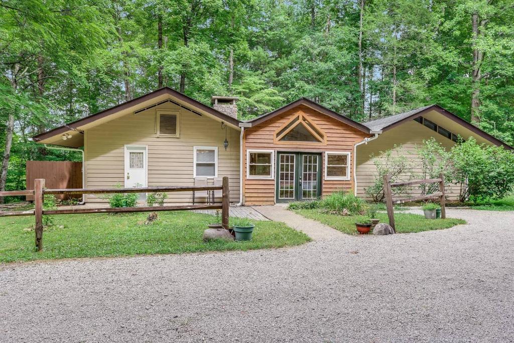 Shady Woods Cabin - image 7
