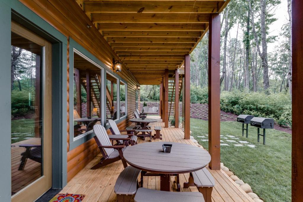 The Big Oak Lodge - image 6
