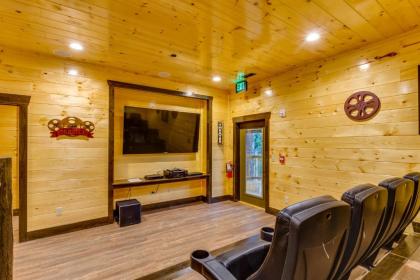 The Majestic Pine Retreat - image 8