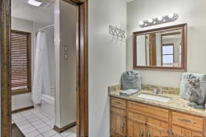 Great Smoky Mountains Getaway about Spacious Cabin! - image 2
