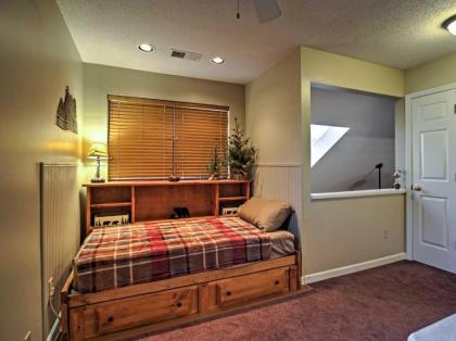 Rustic Gatlinburg Tree Top Dream Cabin with Hot Tub - image 10