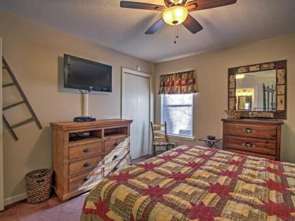 Rustic Gatlinburg Tree Top Dream Cabin with Hot Tub - image 9