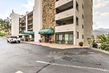 Gatlinburg Penthouse with Private 250-Foot Terrace! - image 7