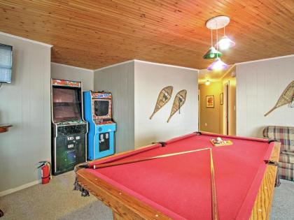 Gatlinburg House with Pool Table Hot Tub and Views! - image 10