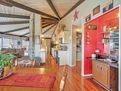 Gatlinburg House with Pool Table Hot Tub and Views! - image 13