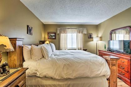 Ideally Located Downtown Gatlinburg Condo with Patio - image 16