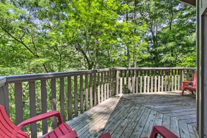 Cottage with Hot Tub and Rustic Charm 2 Mi to Downtown - image 10