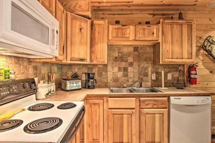 Cottage with Hot Tub and Rustic Charm 2 Mi to Downtown - image 14