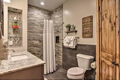 Majestic Mtn Getaway Game Room Decks and Hot Tub! - image 15