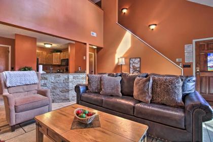 Gatlinburg Chalet with Hot Tub Sauna and Mountain View - image 13