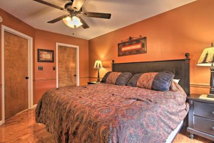Gatlinburg Chalet with Hot Tub Sauna and Mountain View - image 19