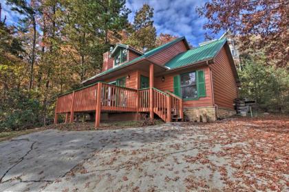 Gatlinburg Chalet with Hot Tub Sauna and Mountain View - image 6
